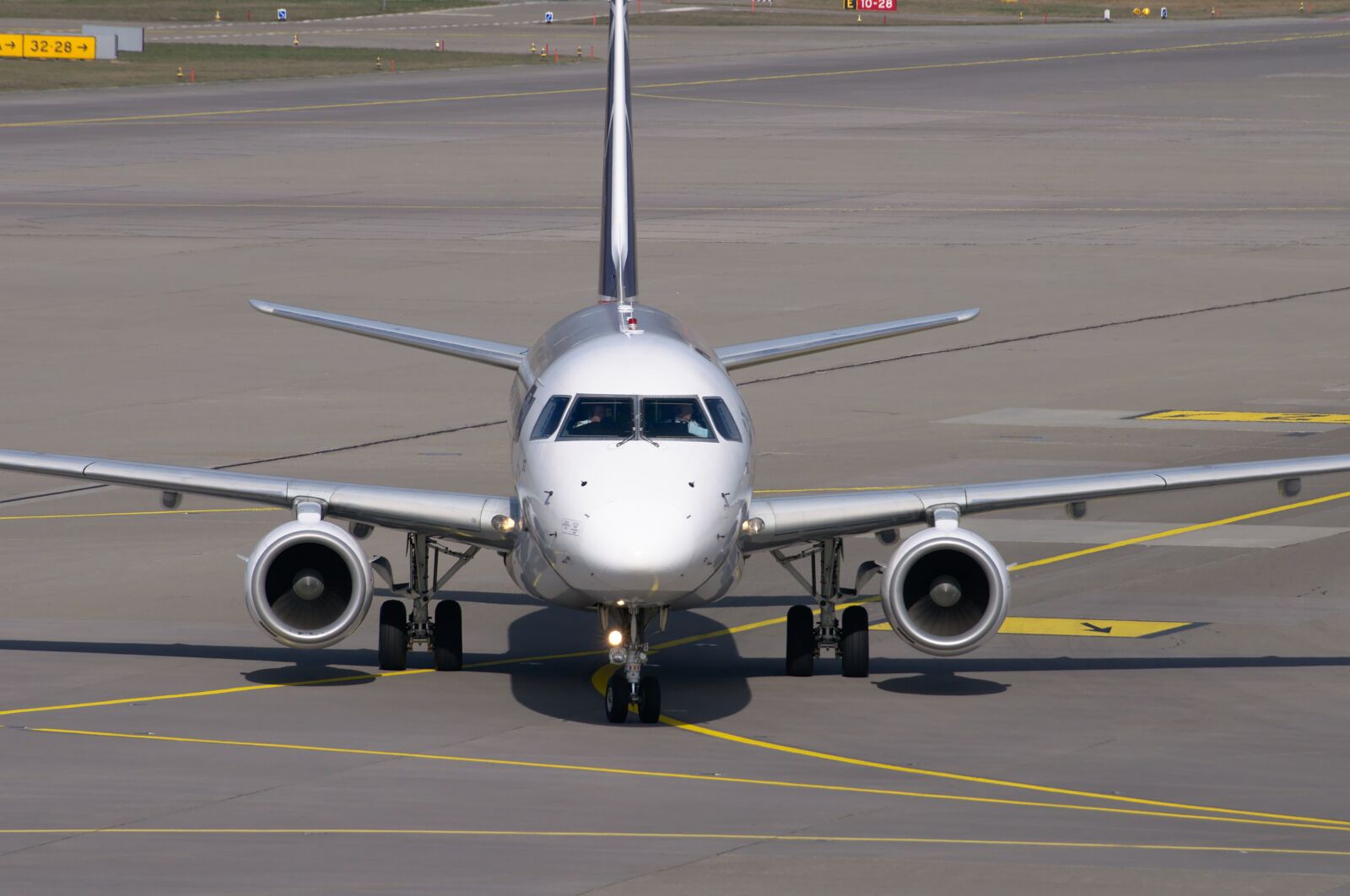 Nikon D300S sample photo. Aircraft, lot, embraer photography