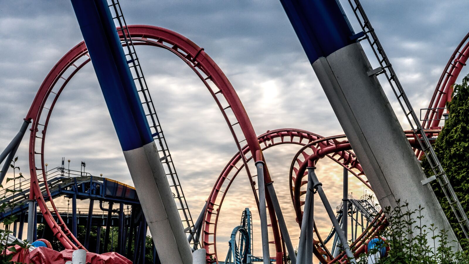 Canon PowerShot G7 X sample photo. Roller coaster, dusk, fun photography