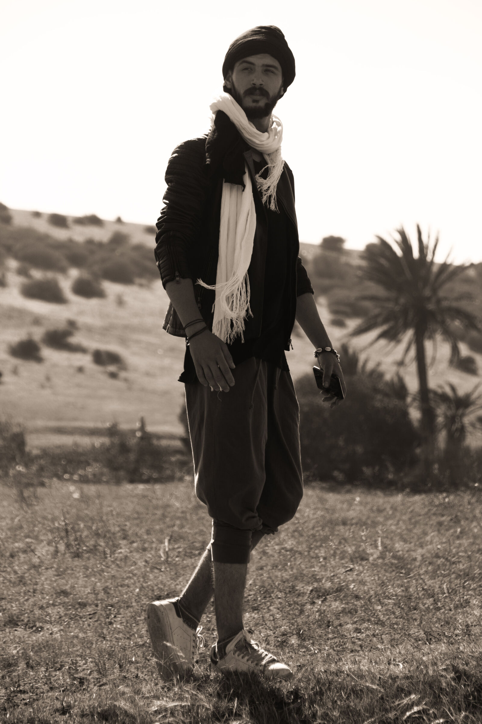 Canon EOS 1100D (EOS Rebel T3 / EOS Kiss X50) sample photo. Arabian, desert, fashion, model photography