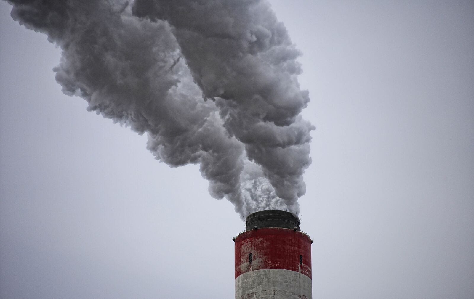 Canon EOS 6D sample photo. Chimney, smoke, the industry photography