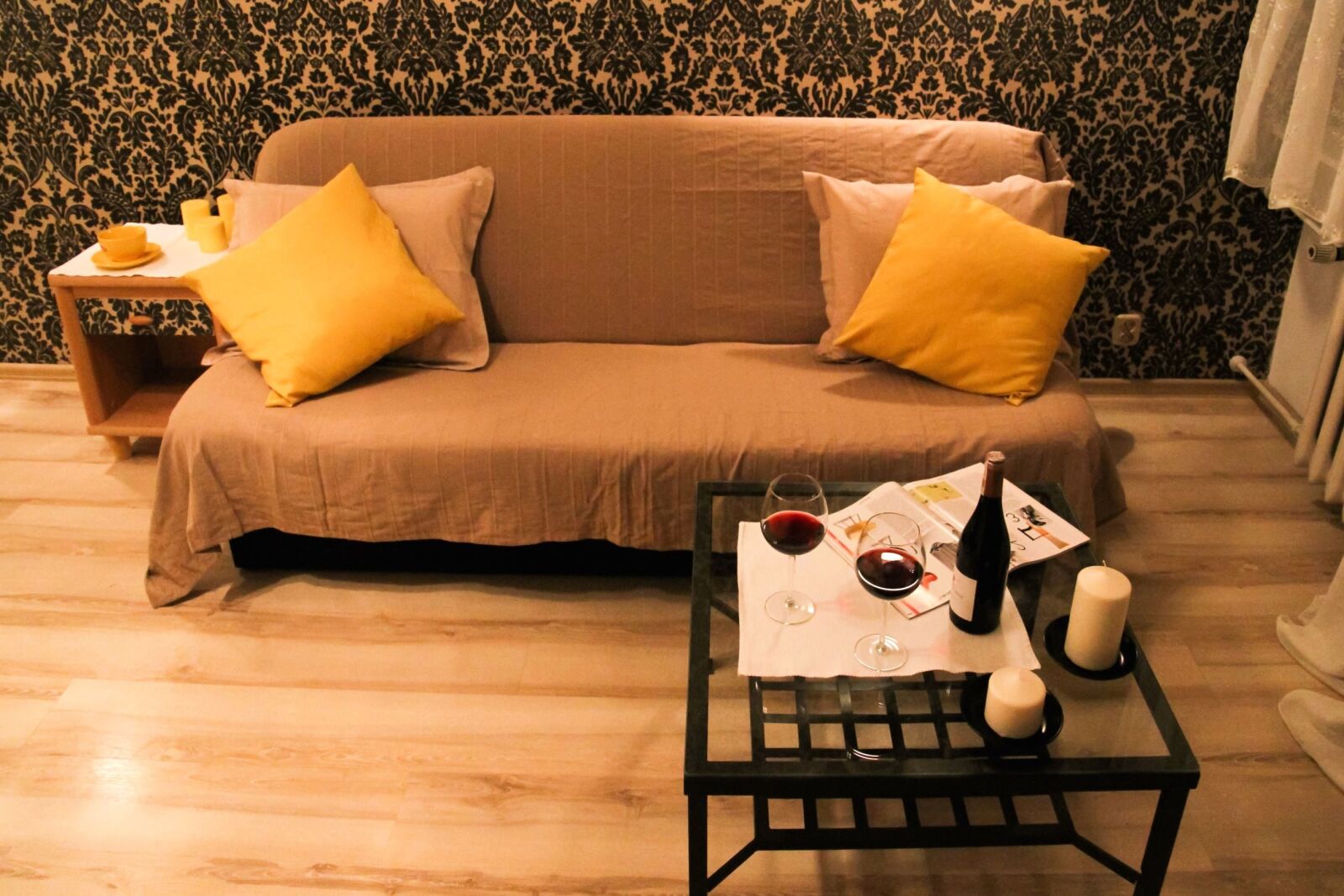Canon EOS 7D sample photo. Seat, furniture, home, couch photography