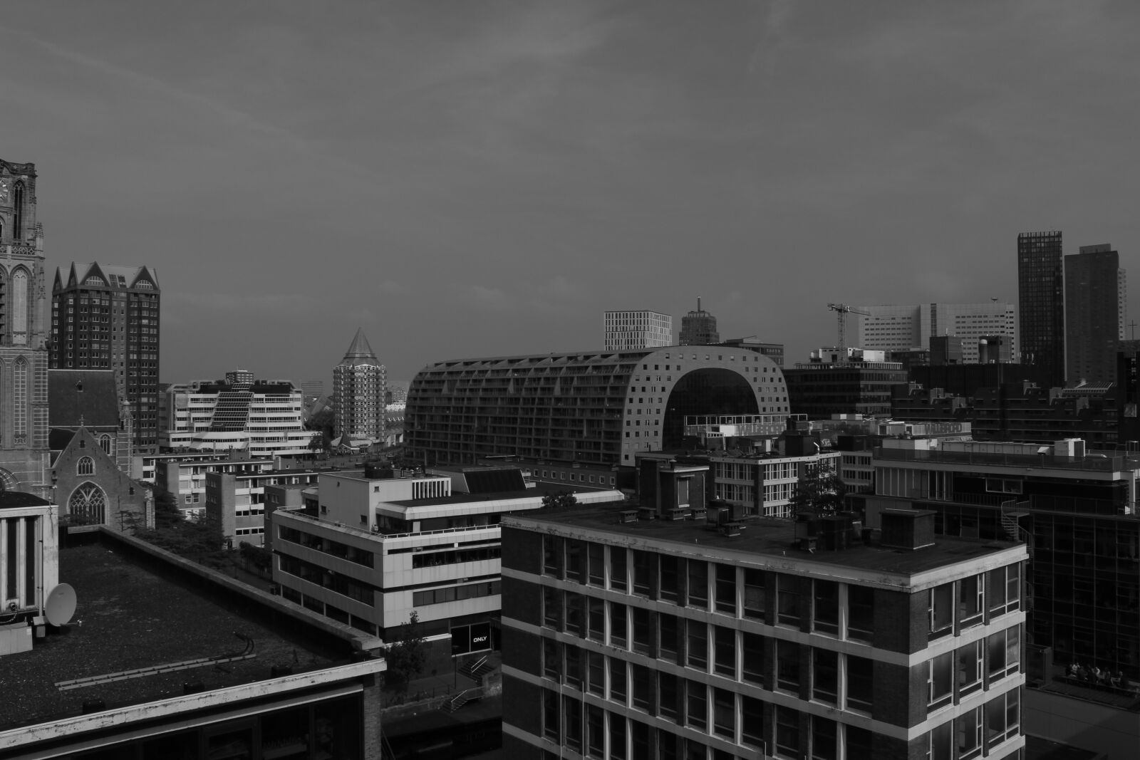 Canon EOS 100D (EOS Rebel SL1 / EOS Kiss X7) sample photo. Black, and, white, markthal photography
