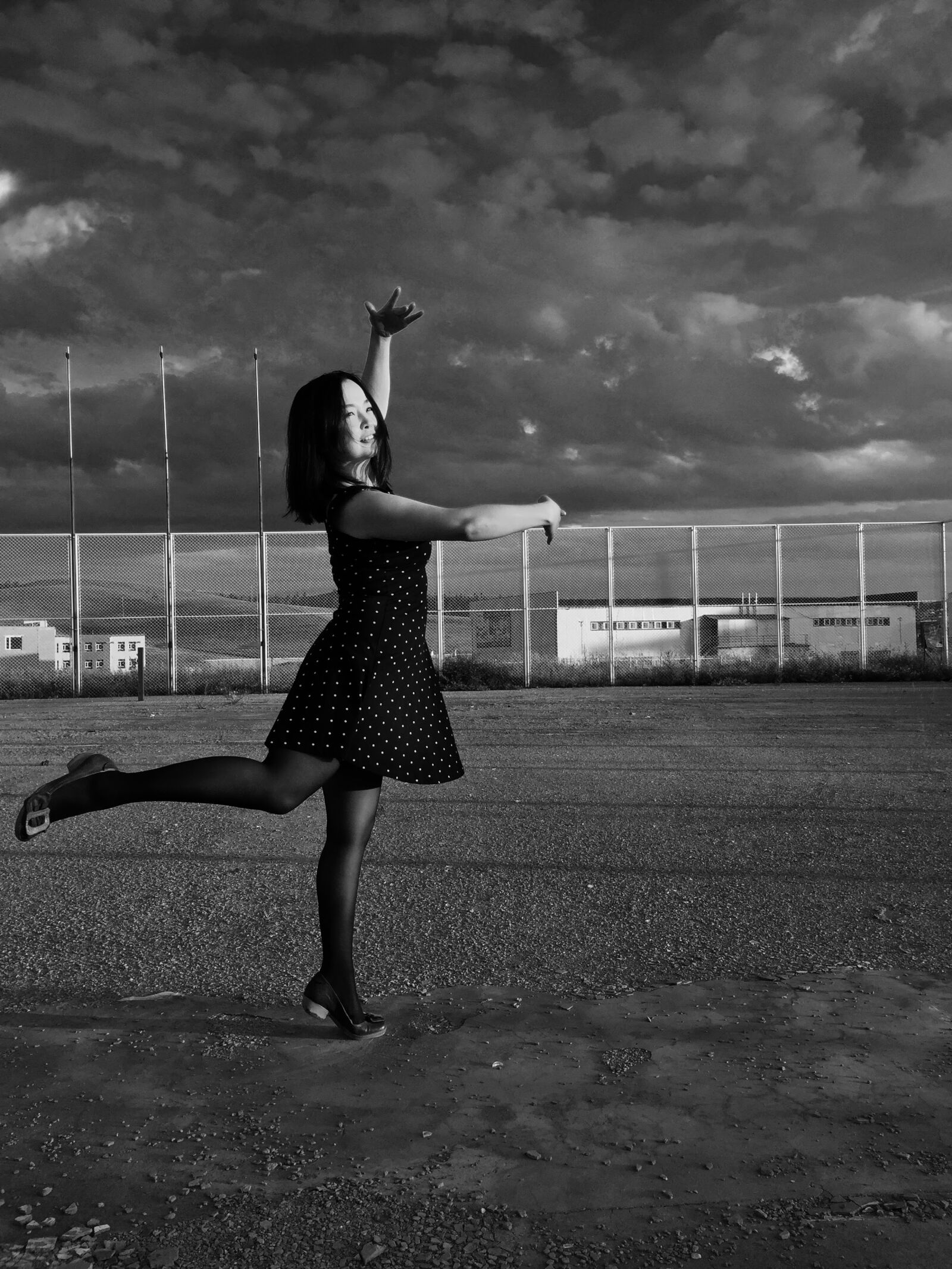 Apple iPhone 6 sample photo. Black, and, white, dancing photography