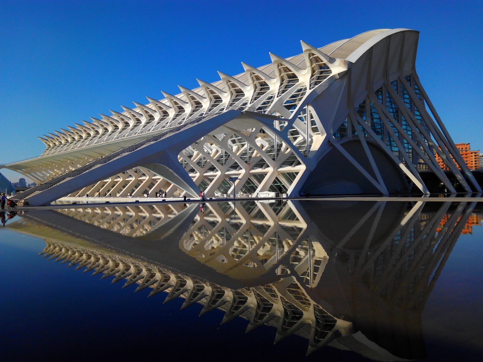 bq Aquaris E5 HD sample photo. Valencia, architecture, building photography