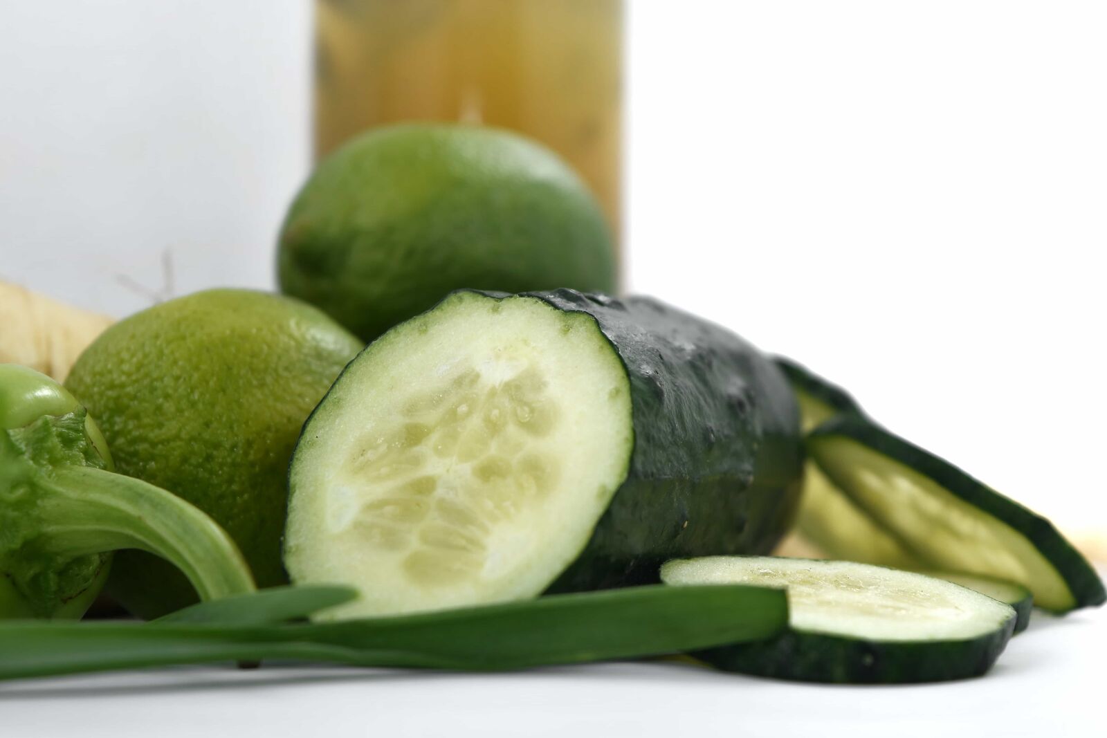 Nikon D5500 sample photo. Cucumber, dark green, key photography