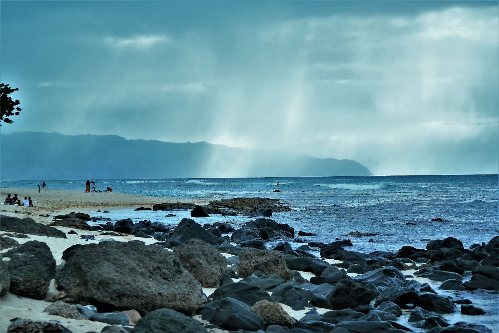 Samsung NX300 sample photo. Waimea, hawaii, summer photography