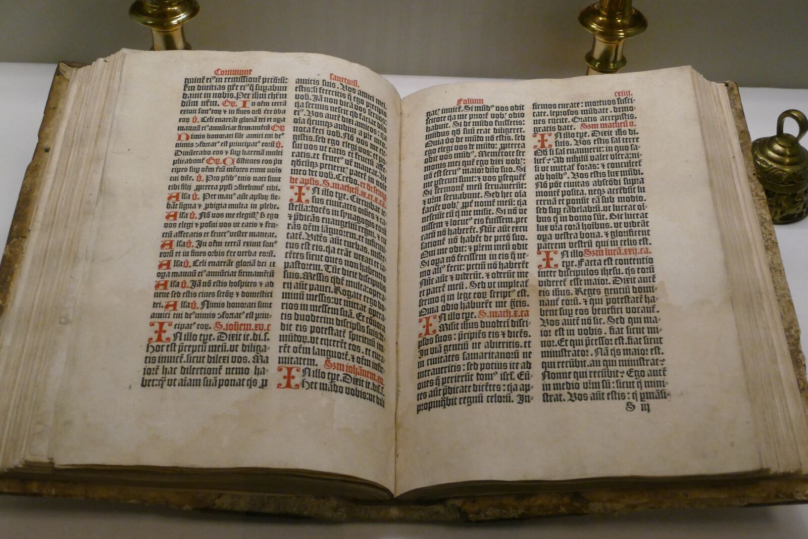 Panasonic Lumix DMC-FZ1000 sample photo. Book, historically, bible photography