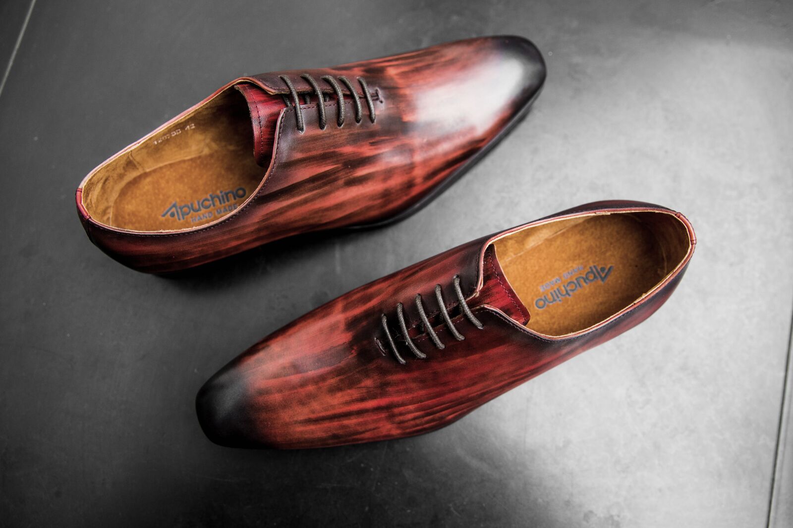 Canon EF 24-70mm F2.8L II USM sample photo. Shoes men, shoe, shine photography