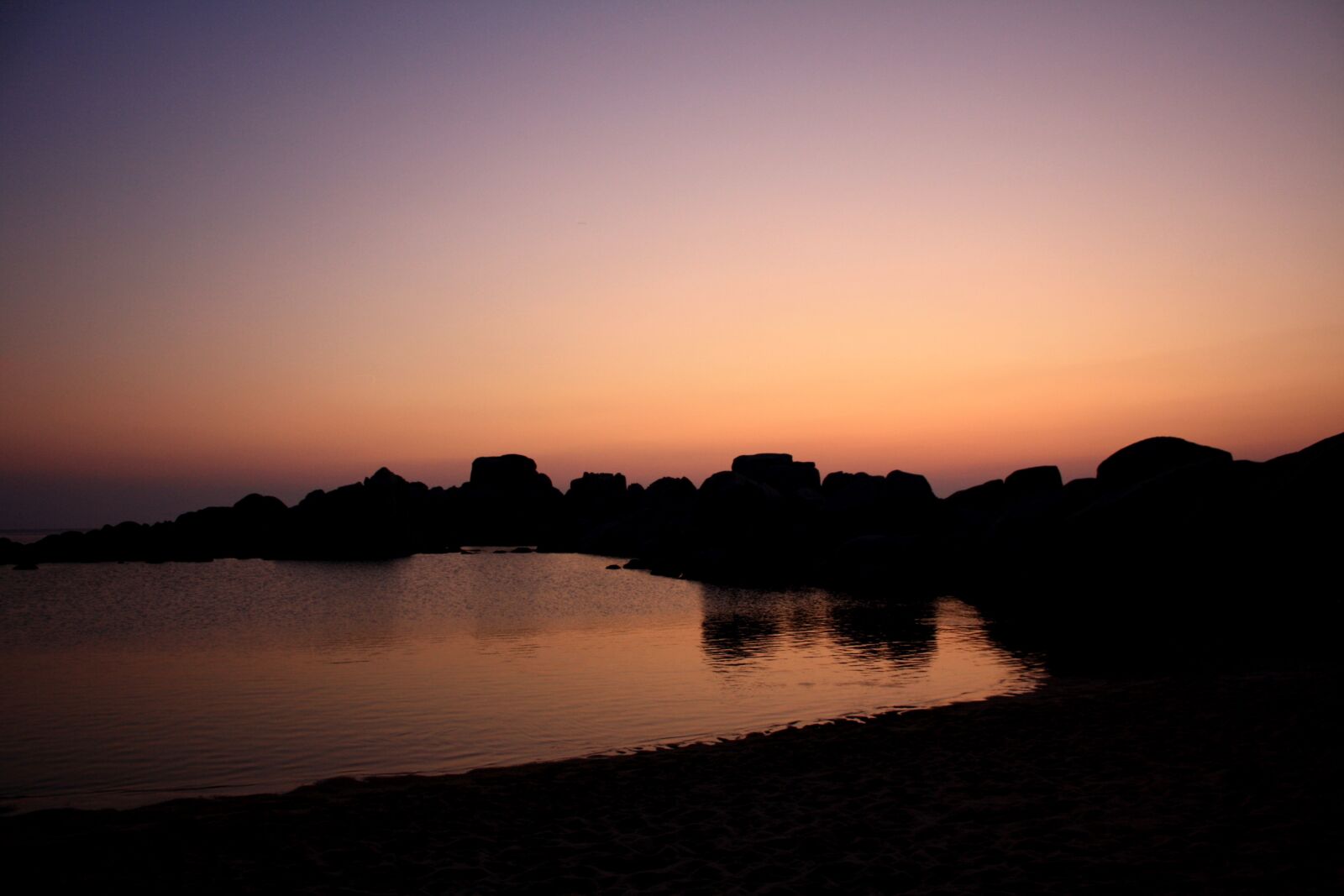 Canon EOS 1000D (EOS Digital Rebel XS / EOS Kiss F) sample photo. Sardinia, sunset, abendstimmung photography