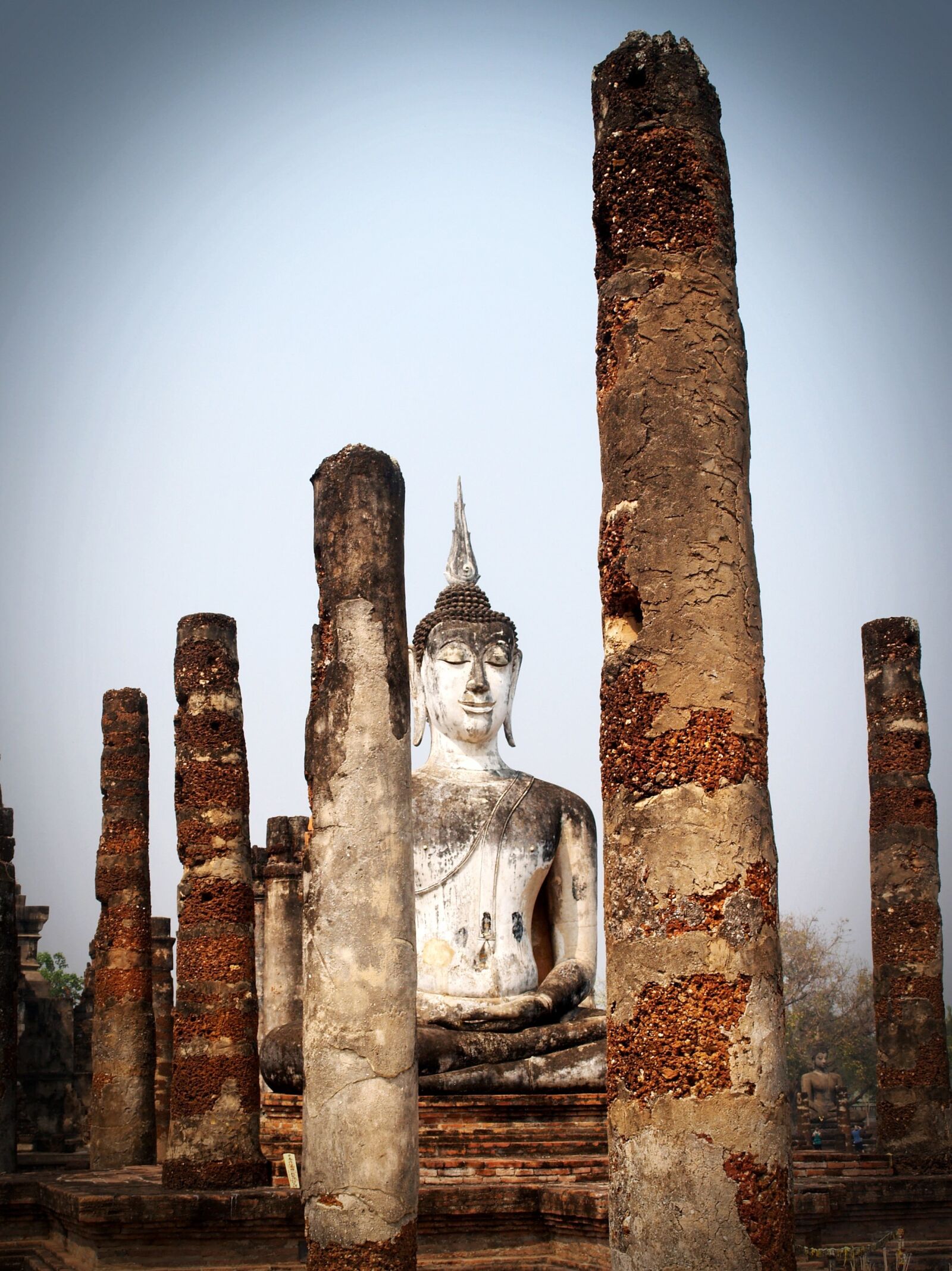 Olympus E-300 (EVOLT E-300) sample photo. Ancient, architecture, art photography