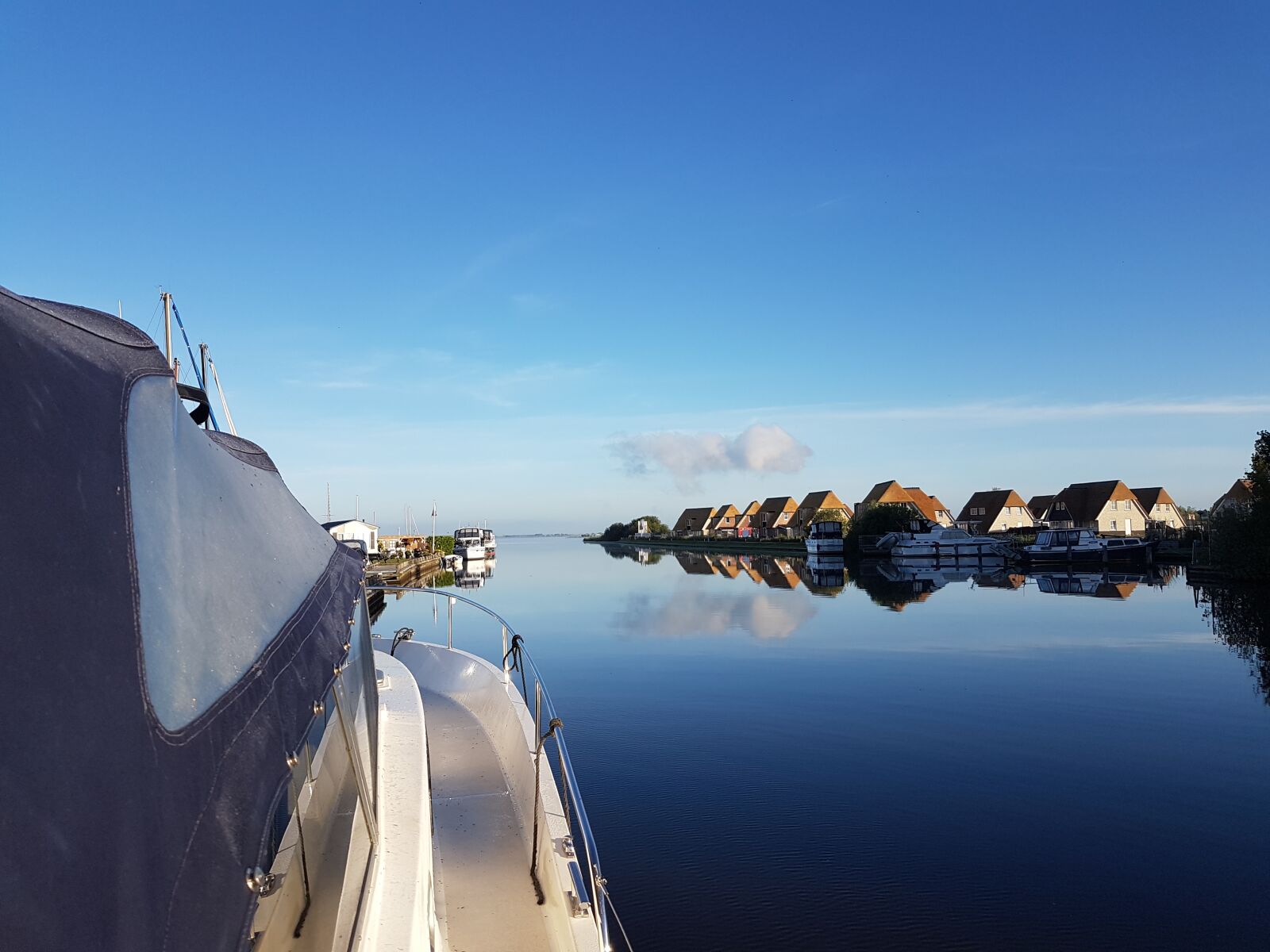 Samsung Galaxy S7 Edge sample photo. Friesland, boat, water photography