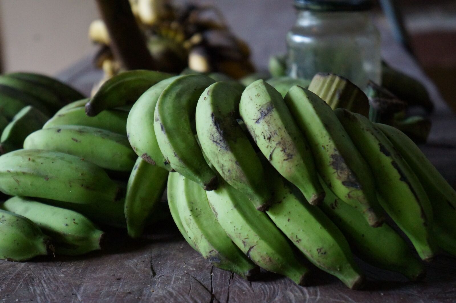 Sony Alpha NEX-F3 + Sony E 18-55mm F3.5-5.6 OSS sample photo. Bananas, green, cultivation photography