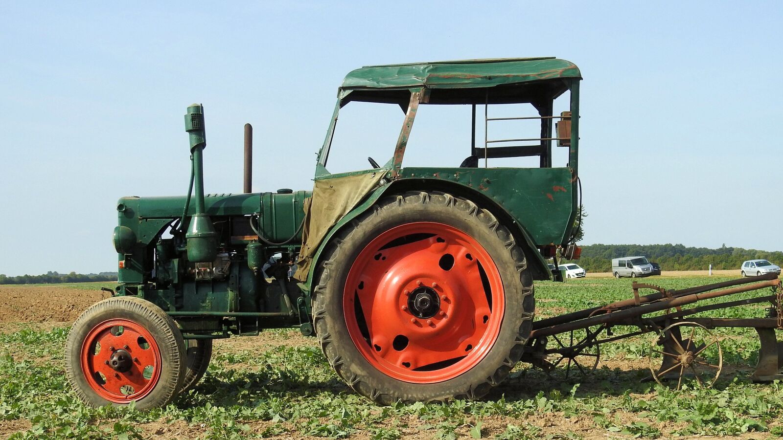 Nikon Coolpix P900 sample photo. Tractor, tractors, old photography