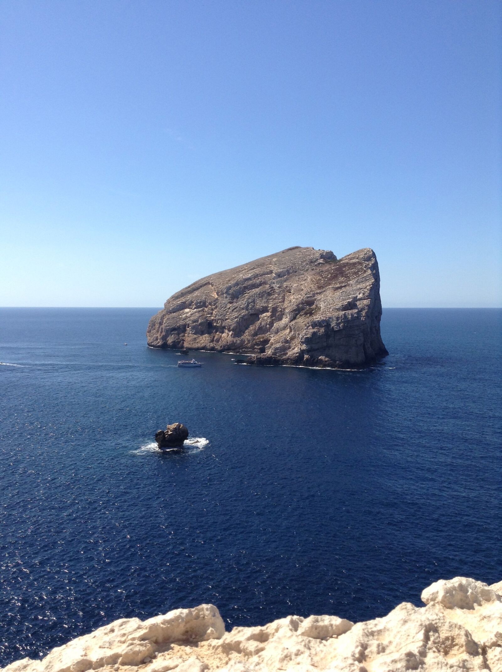 Apple iPad mini sample photo. Rocks, sea, water photography
