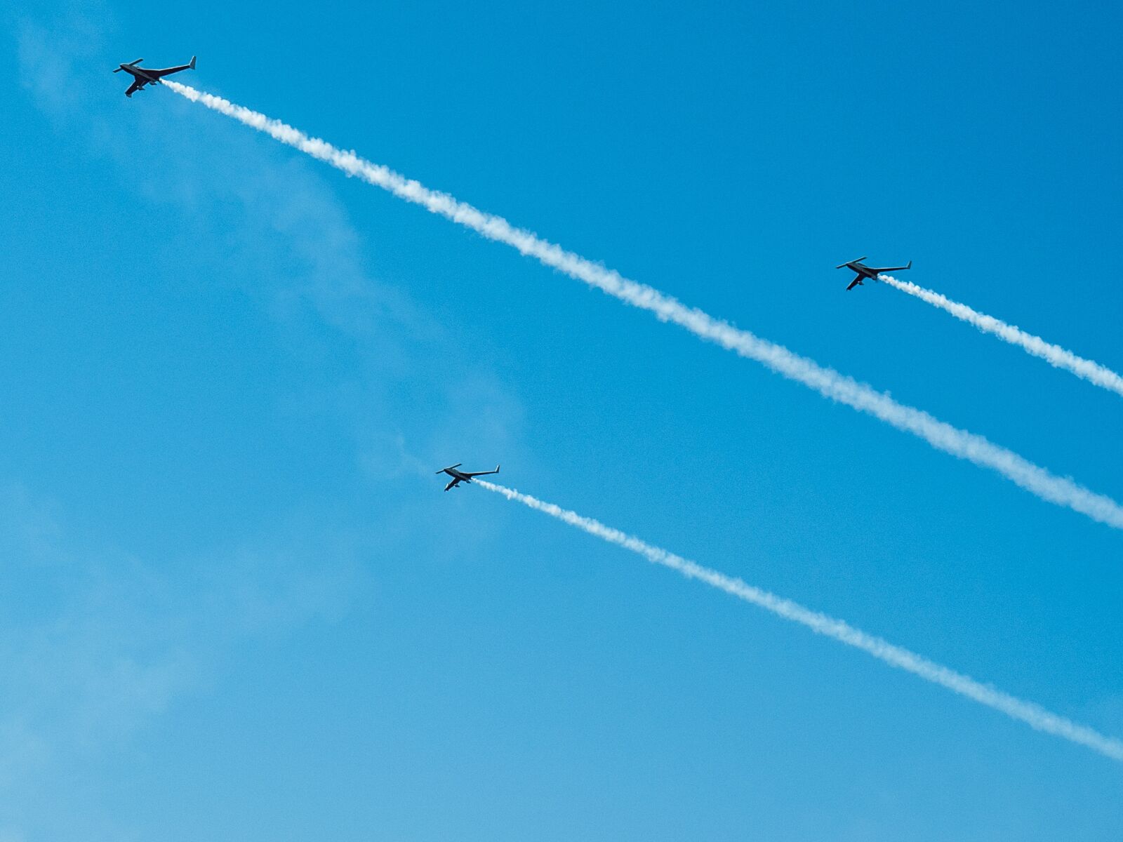 Olympus OM-D E-M5 II sample photo. Air festival, flight, aircraft photography