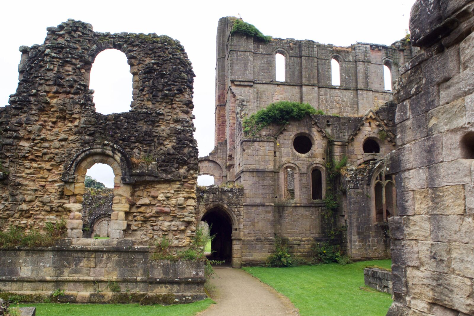 Olympus OM-D E-M10 sample photo. Fountains abbey, cistercian monastery photography