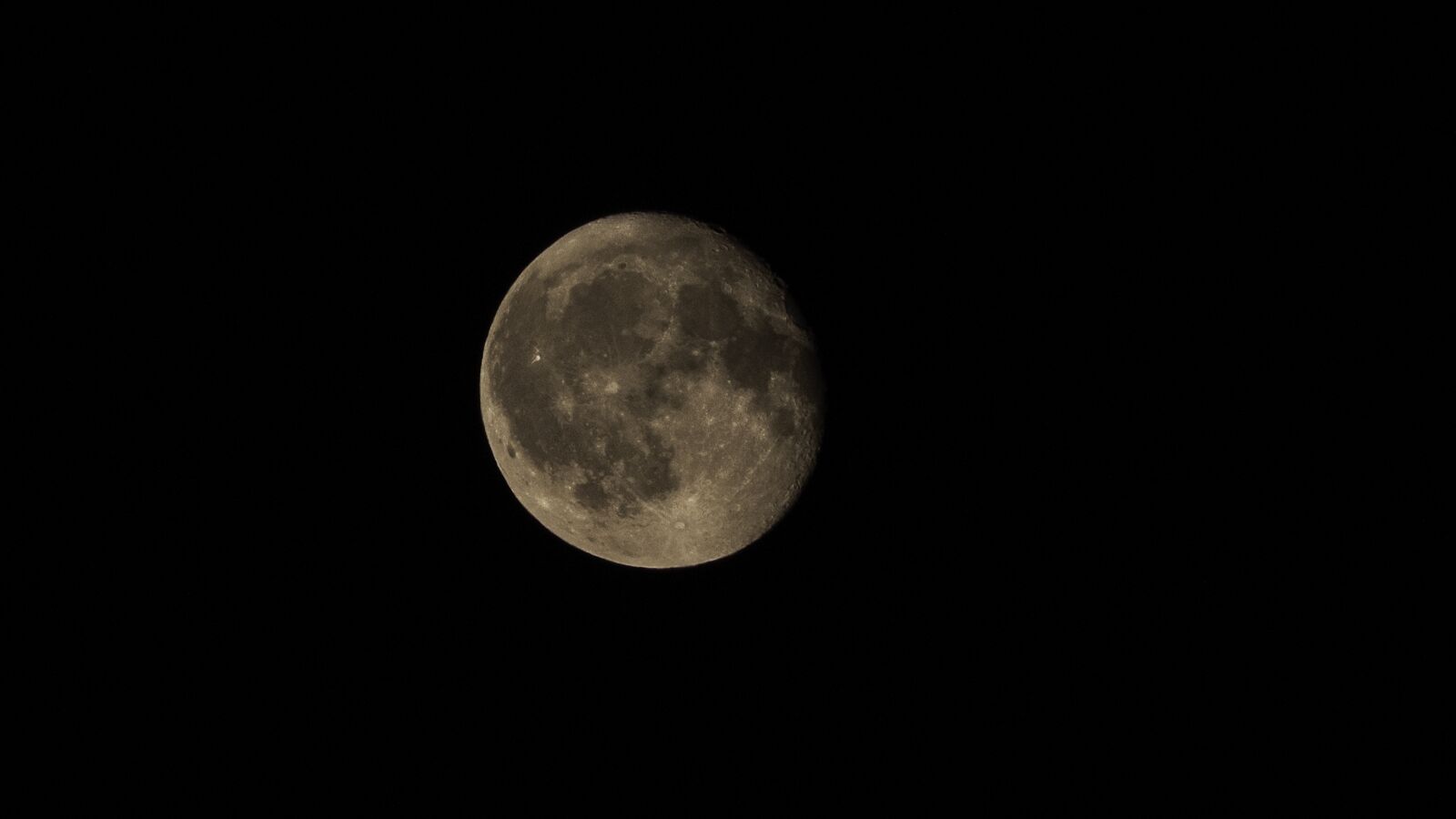 Pentax K-S2 + HD Pentax DA 55-300mm F4.0-5.8 ED WR sample photo. Moon, night, full moon photography