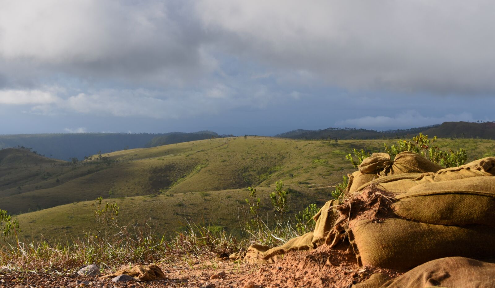 Nikon D7200 sample photo. Landscape, sacks, moutain's photography