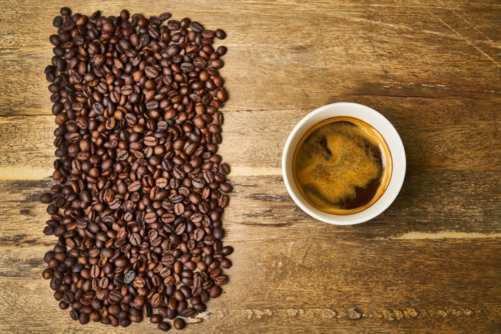 Sony a7R II sample photo. Coffee, cup, wood photography