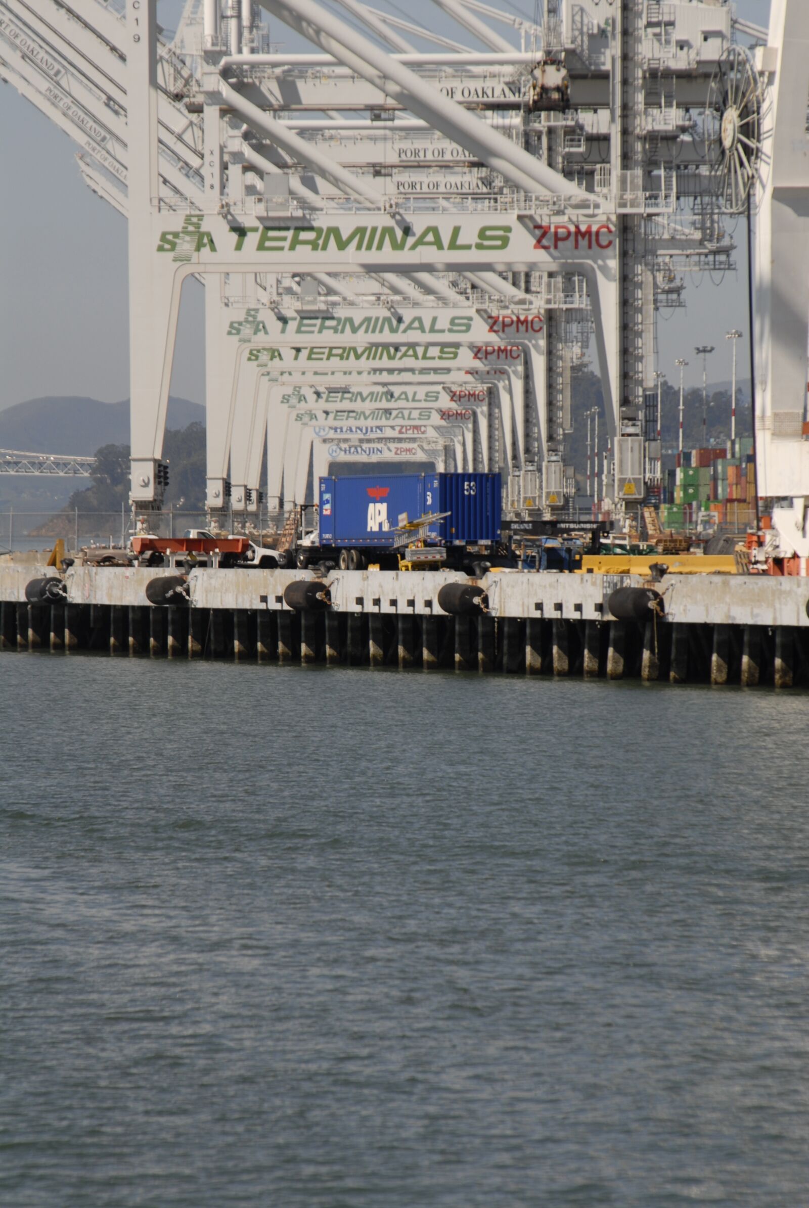 Nikon D200 sample photo. Cranes, oakland, port photography