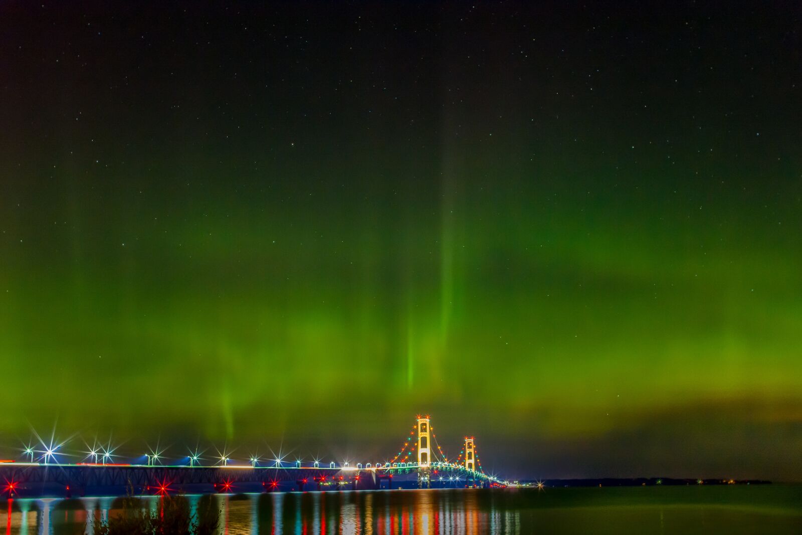 Nikon D5200 sample photo. Mackinac bridge, northern lights photography