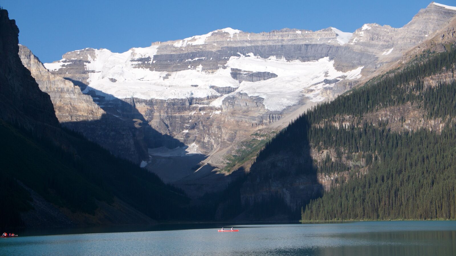 Panasonic Lumix DMC-LX100 sample photo. Lake louise, canada, scenic photography