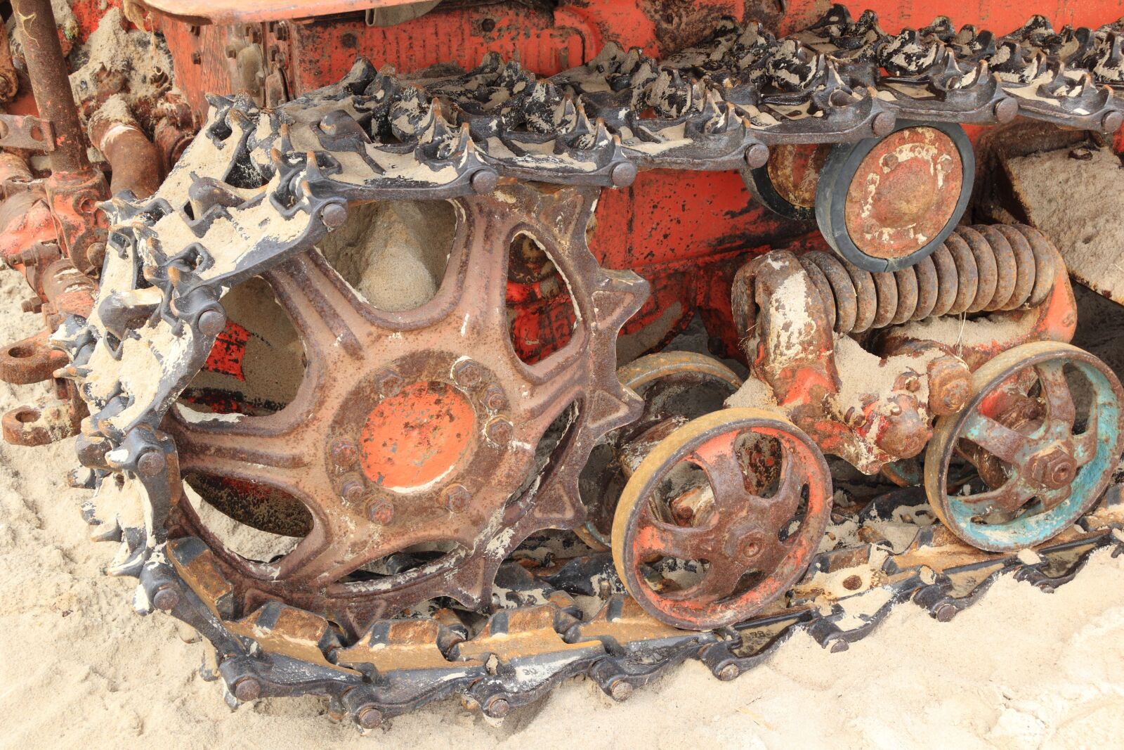 Canon EOS 550D (EOS Rebel T2i / EOS Kiss X4) sample photo. Latvia, jurmalciems, bulldozer photography