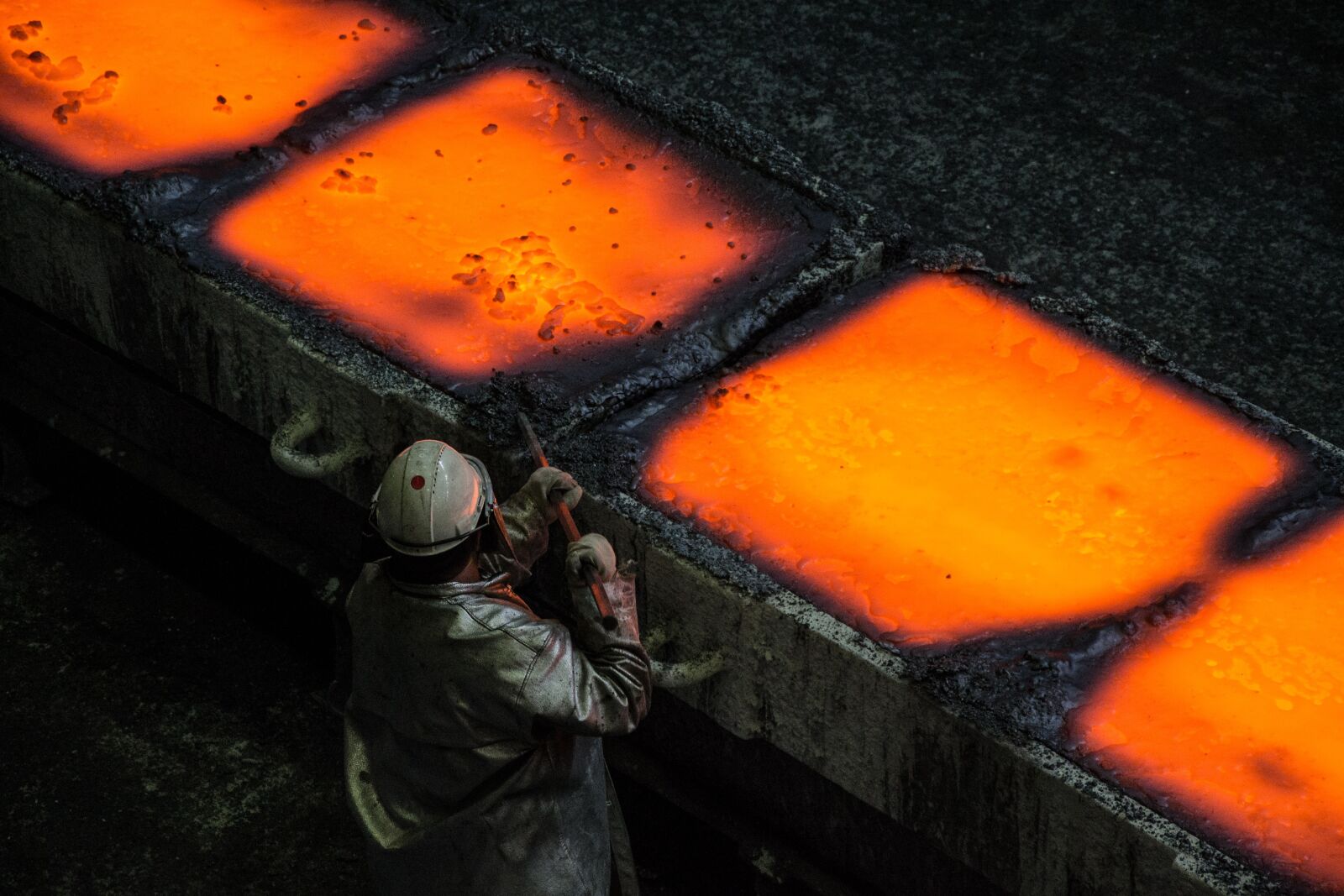 Nikon D3100 sample photo. Metallurgy, a ferro-alloy, the photography