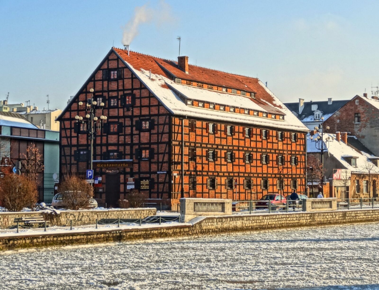 Sony Cyber-shot DSC-HX20V sample photo. Bydgoszcz, waterfront, house photography