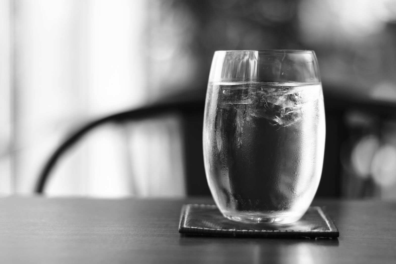 Canon EF 50mm F1.8 STM sample photo. Water, glass, drink photography