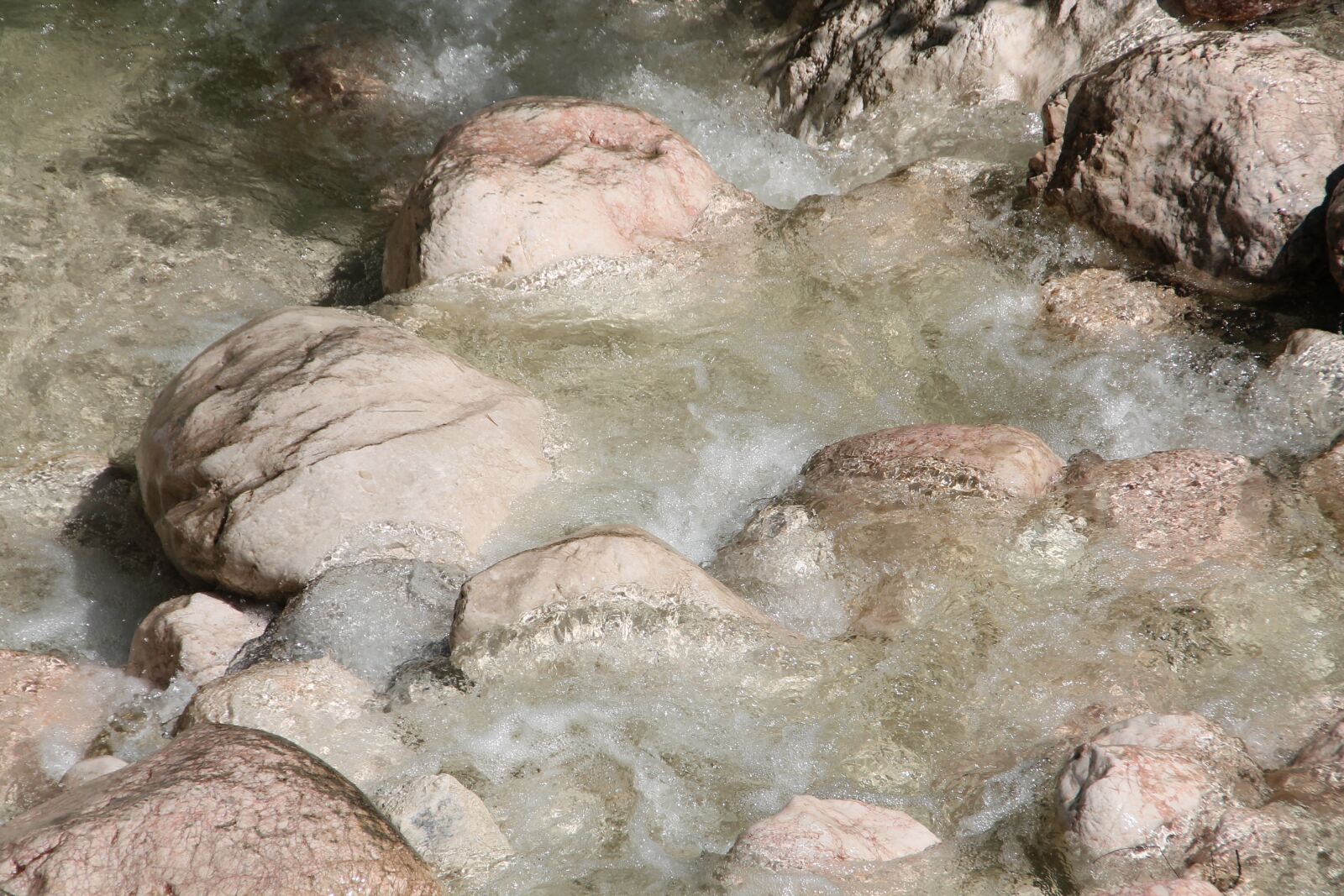 Canon EOS 1100D (EOS Rebel T3 / EOS Kiss X50) sample photo. Water, bach, nature photography