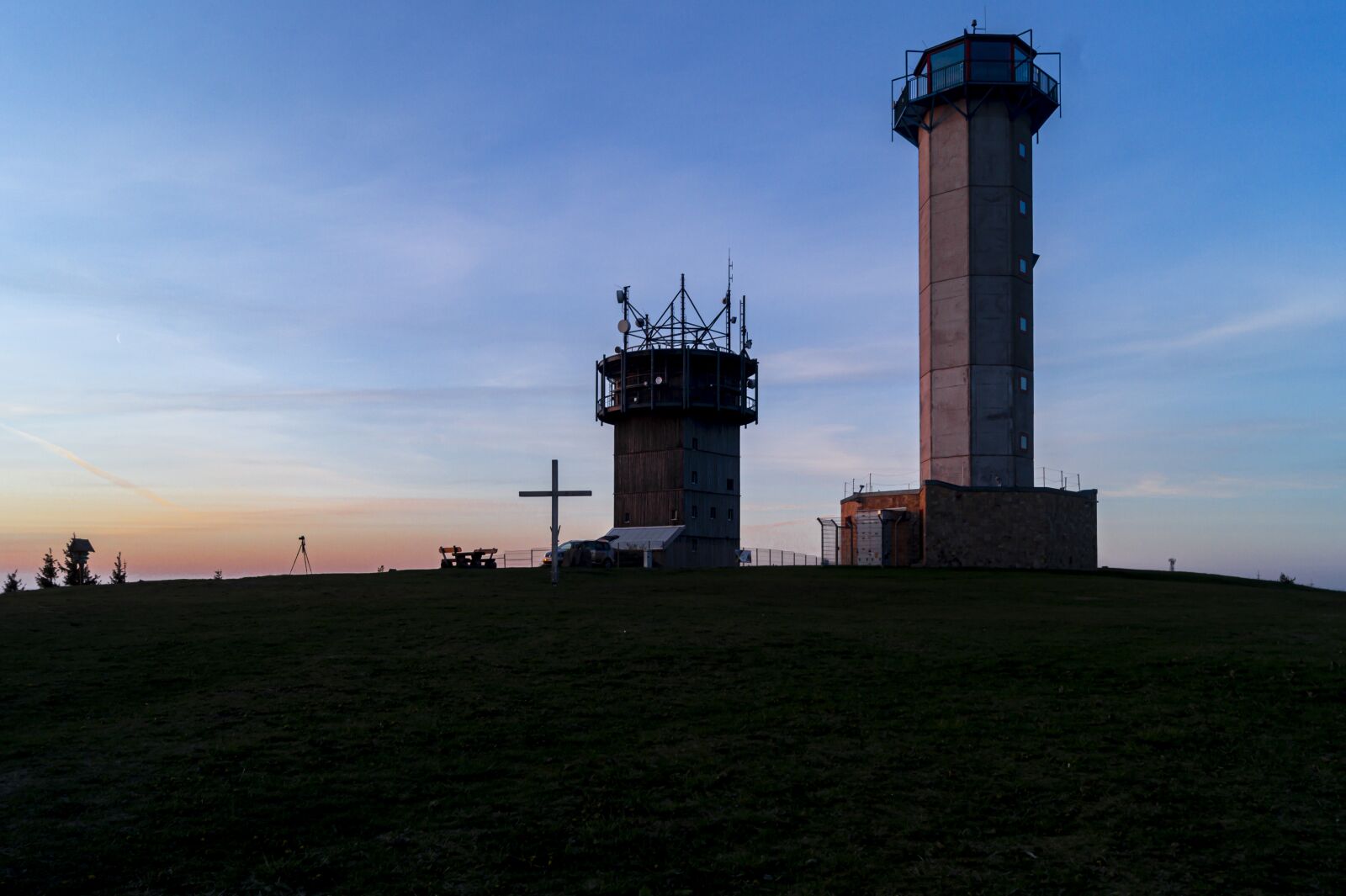 Sony DT 18-55mm F3.5-5.6 SAM II sample photo. Sunrise, landscape, mountains photography