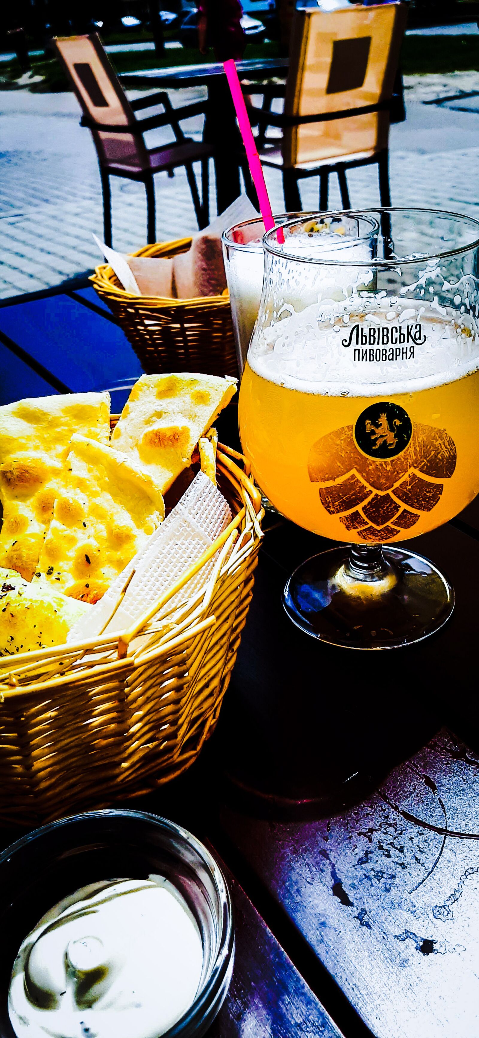 Samsung Galaxy A50 sample photo. Food, beer, advertising photography