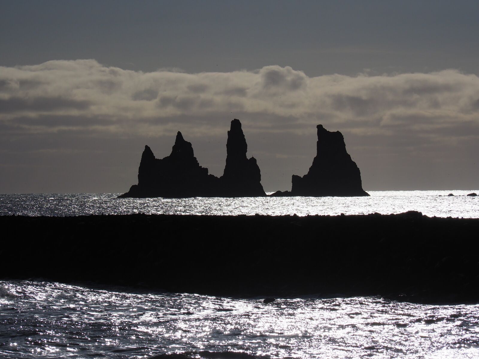 Olympus M.Zuiko Digital ED 12-100mm F4.0 IS Pro sample photo. Beach, vik, iceland photography