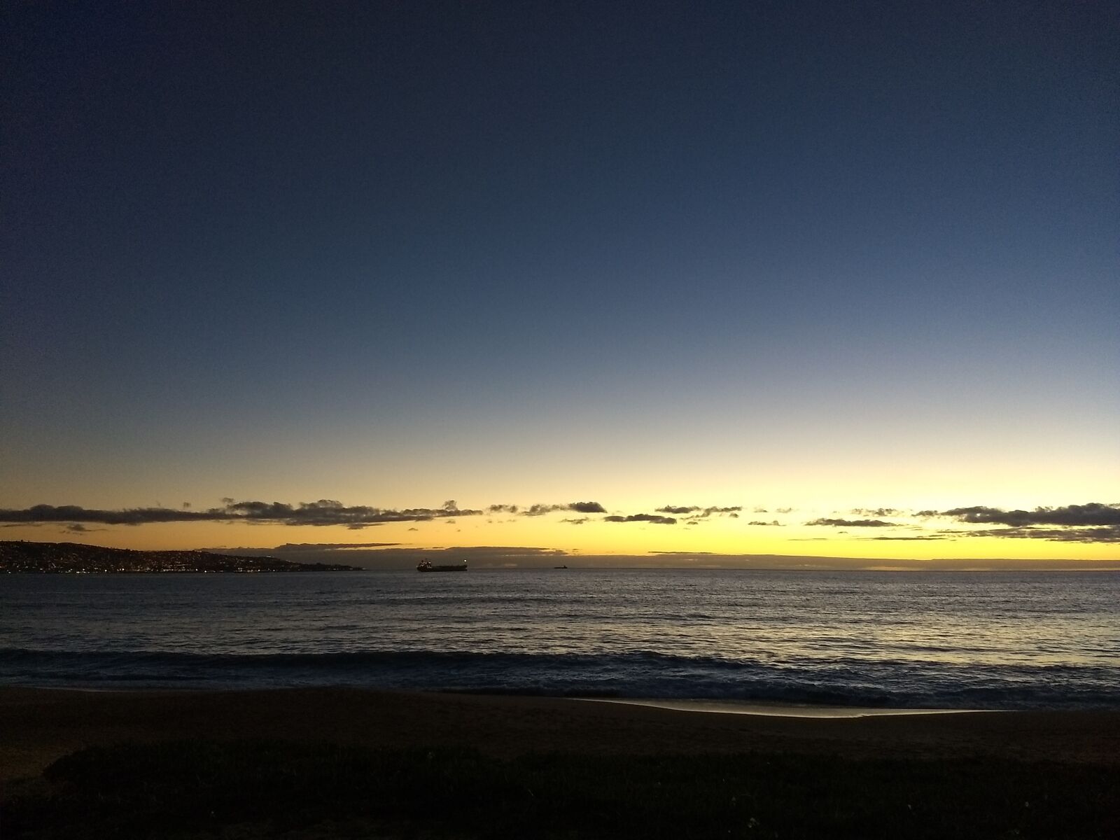 Motorola Moto G (5) Plus sample photo. Sunset, twilight, beach photography