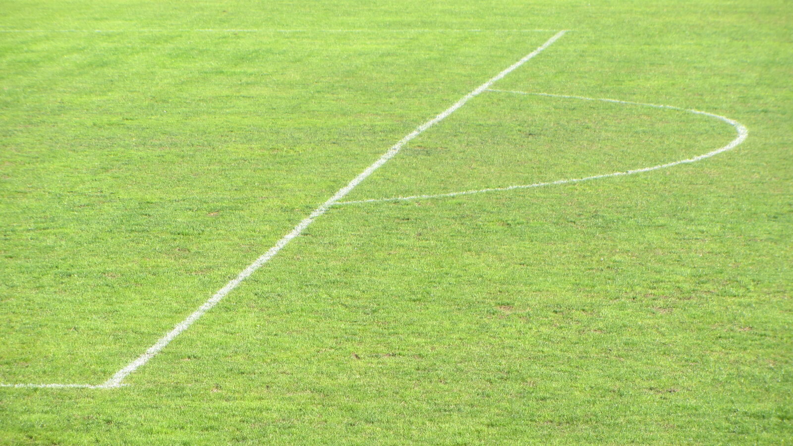 Canon PowerShot SX230 HS sample photo. Football, pitch, soccer photography