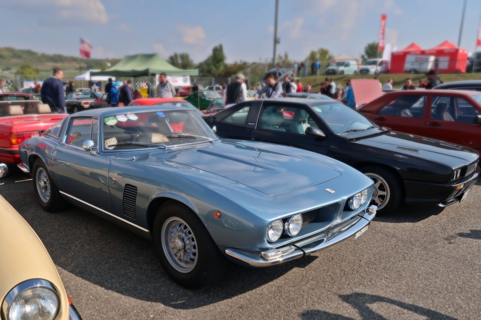 Canon PowerShot G7 X Mark II sample photo. Classic car, oldtimer, blue photography