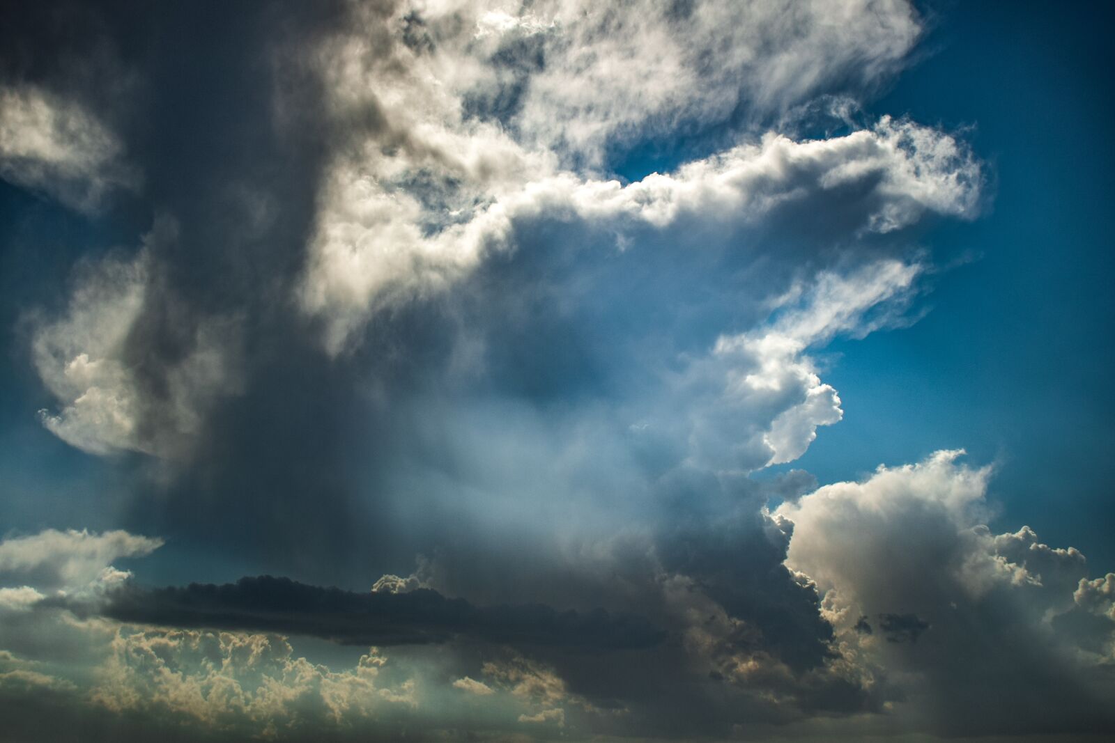 Nikon D3300 sample photo. Clouds, dramatic, sky photography