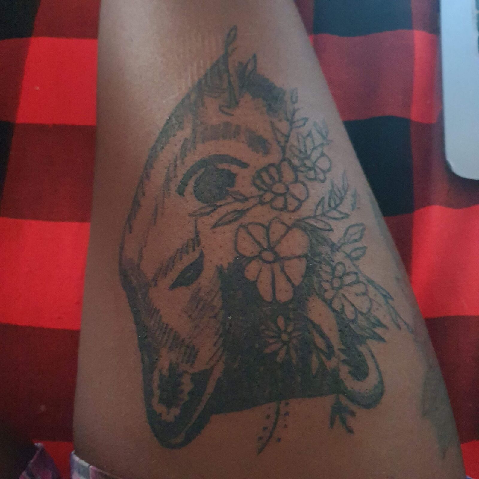 Samsung Galaxy S10 sample photo. Tattoo, alpha, thigh photography