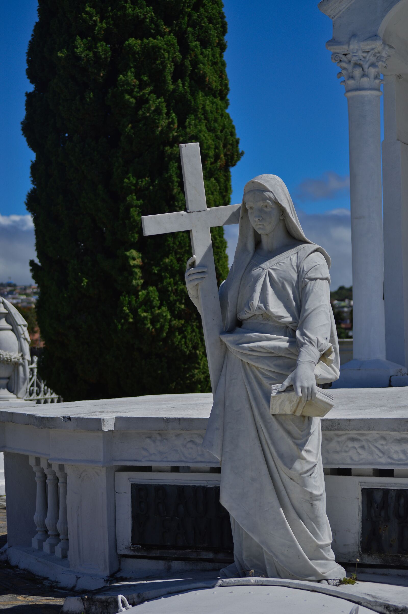 Nikon D3200 sample photo. Costa rica, cemetery, sculpture photography