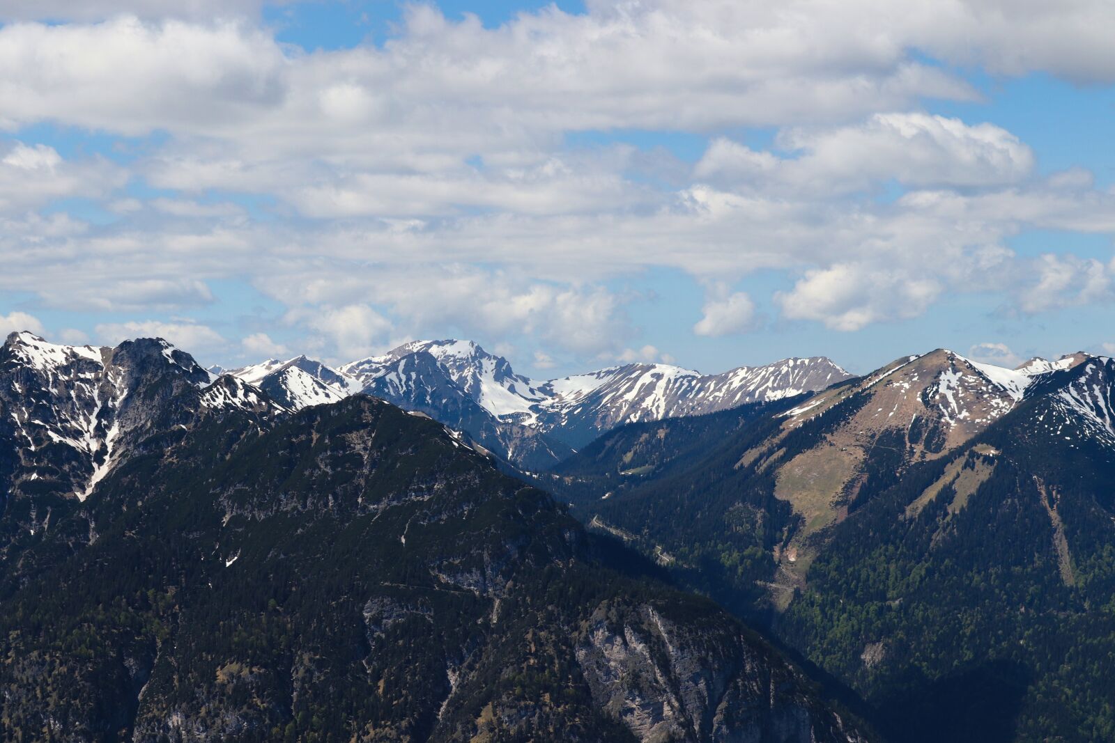 Canon EOS 200D (EOS Rebel SL2 / EOS Kiss X9) sample photo. Alpine, allgäu, landscape photography