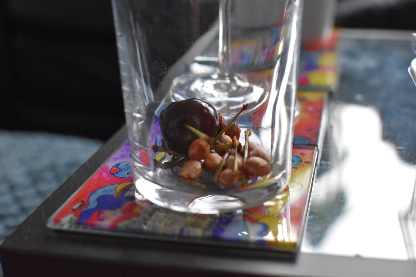 Nikon D5600 sample photo. Glass, rubbish, cherry photography