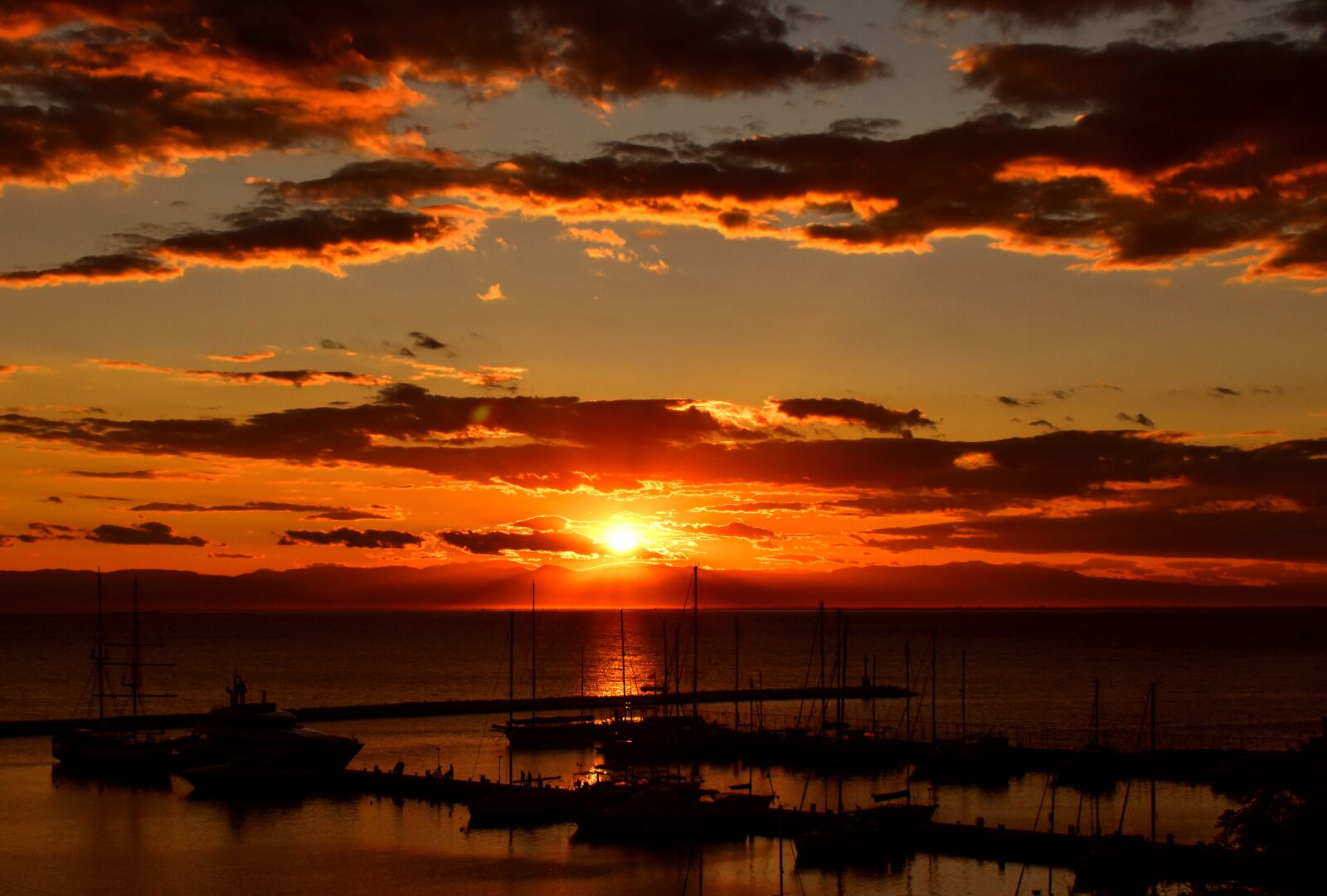 Nikon D3500 sample photo. Boats, sea, sunset photography