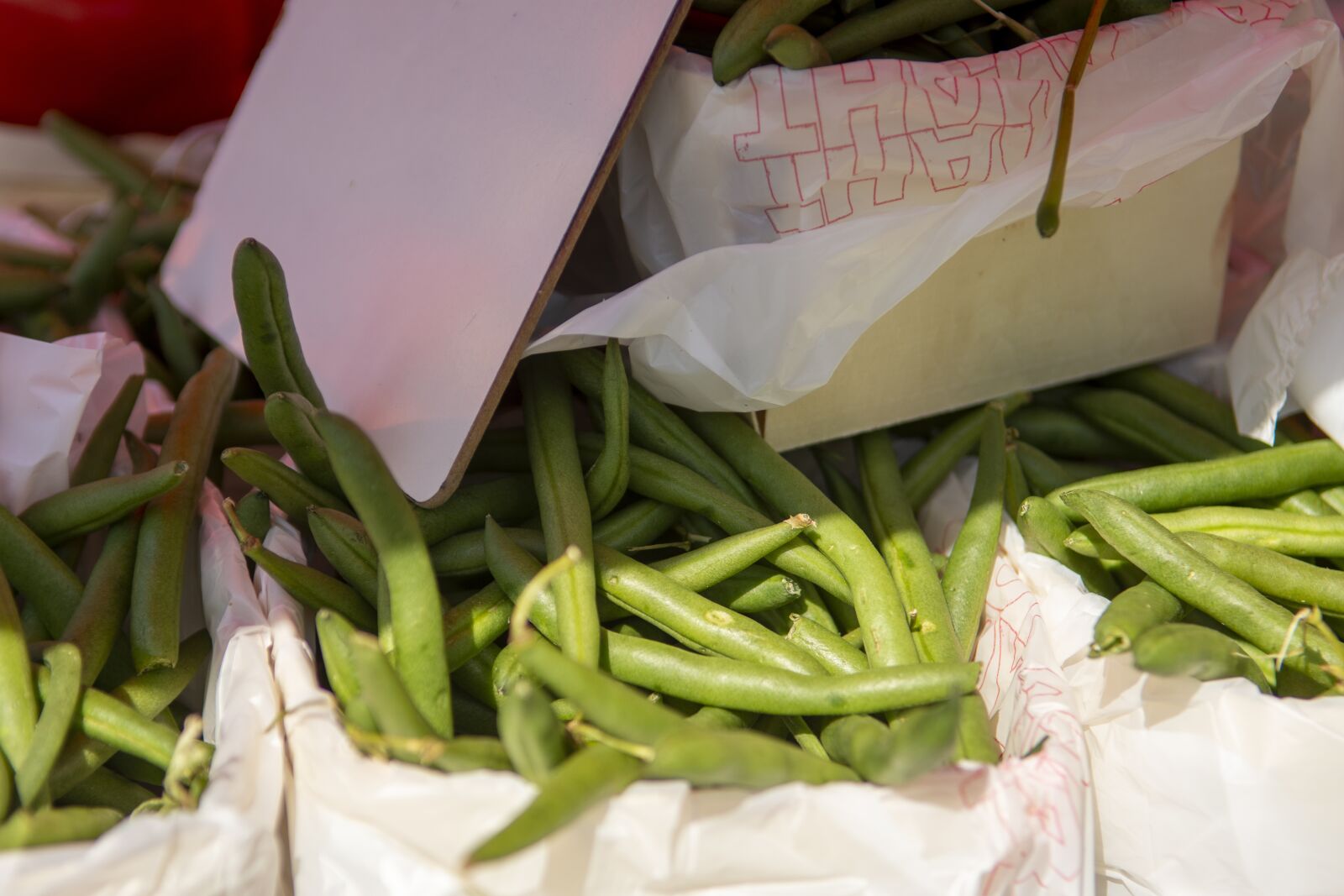 Nikon D7200 sample photo. Farmers market, green beans photography