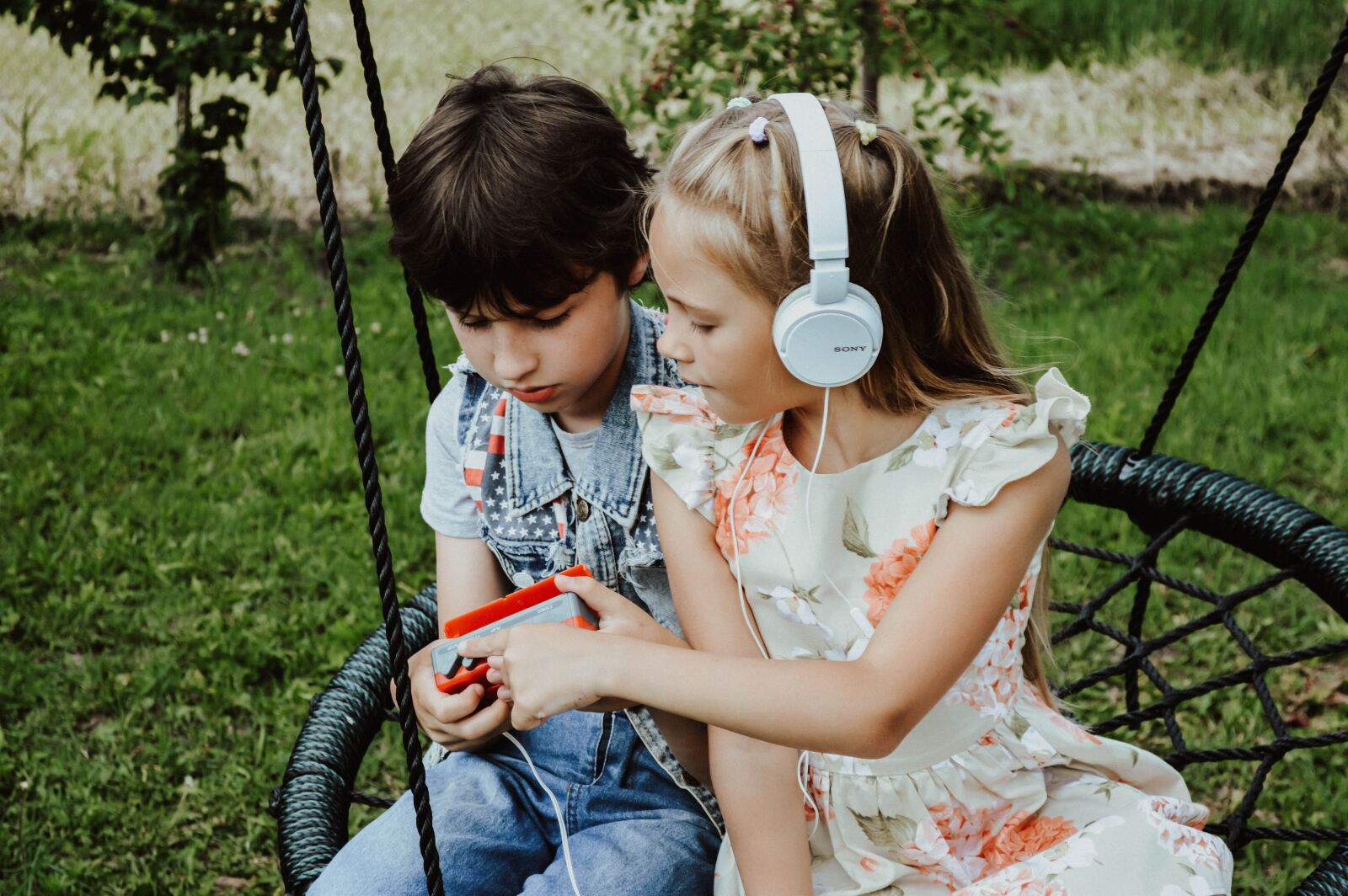 Nikon D3200 sample photo. Summer, kids, swing photography