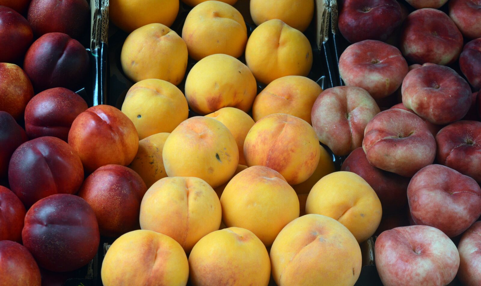 Nikon D3200 sample photo. Fruit, market, healthy photography