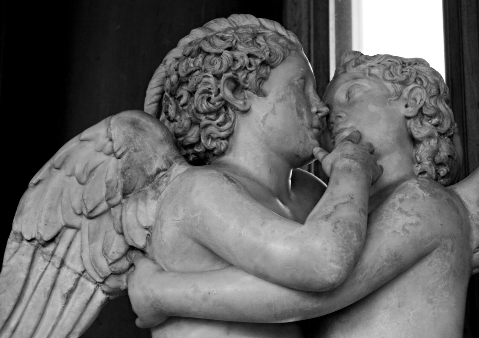Canon EOS 1000D (EOS Digital Rebel XS / EOS Kiss F) sample photo. Statues, uffizi, florence photography