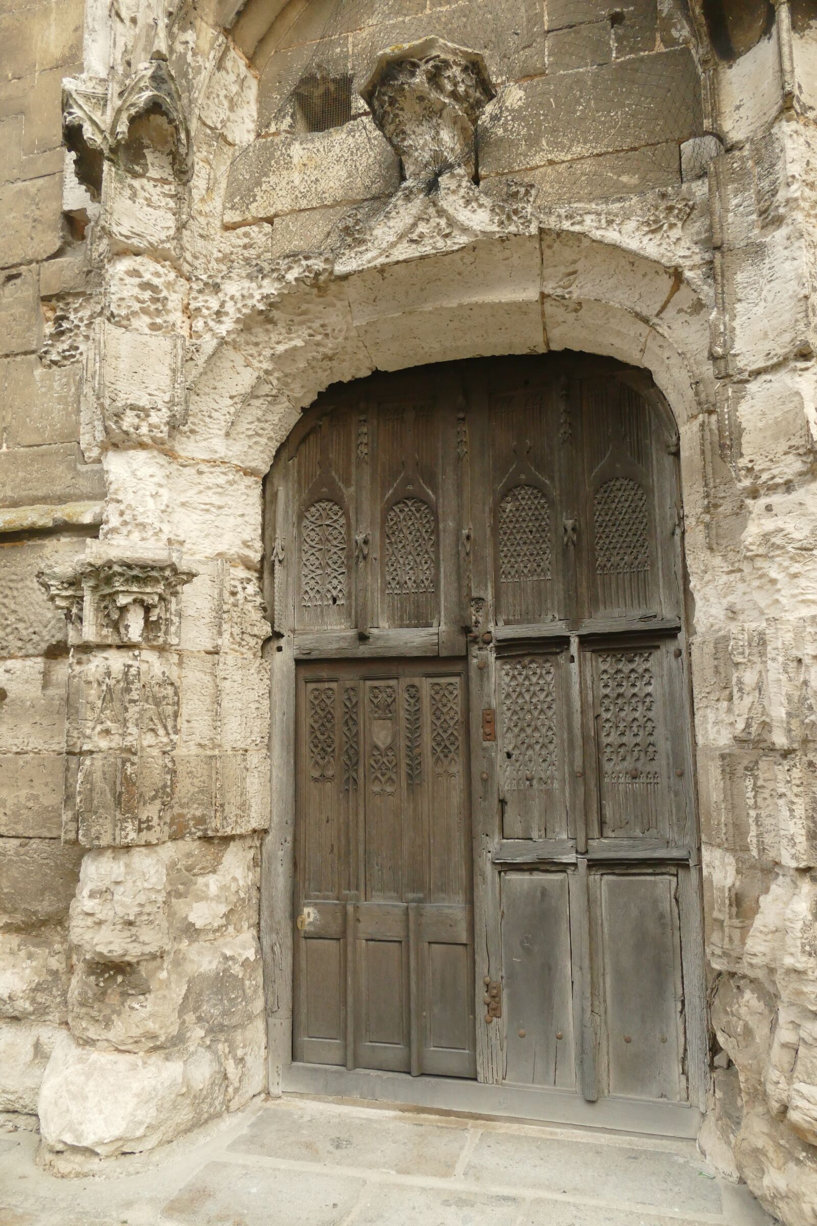 Panasonic Lumix DMC-FZ1000 sample photo. Door, port, access photography