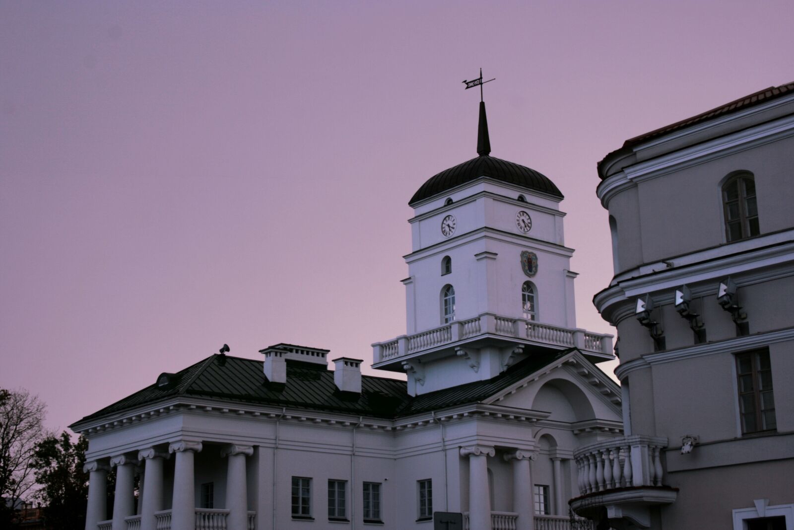 Canon EOS 400D (EOS Digital Rebel XTi / EOS Kiss Digital X) sample photo. Church, steeple, building photography