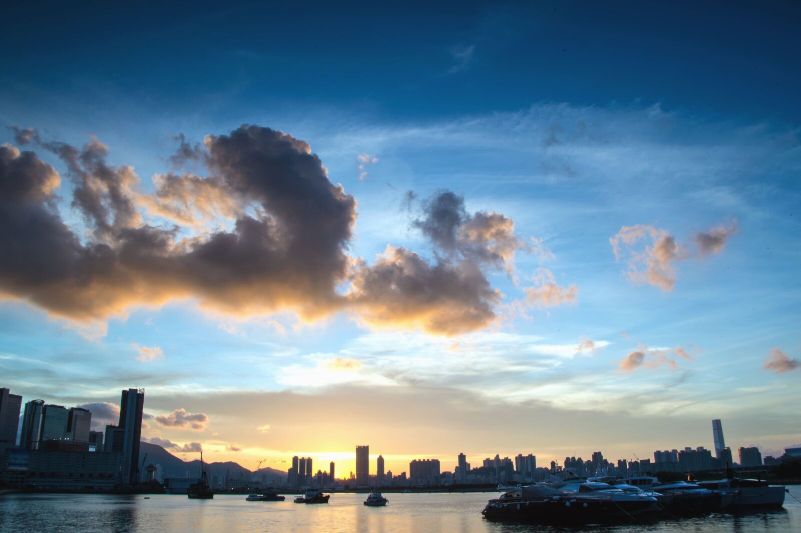 Nikon Df sample photo. Sky, cloud, river, boat photography